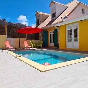 https://villa-grenadinn-3-avec-piscine-privative.comcaribbean.com